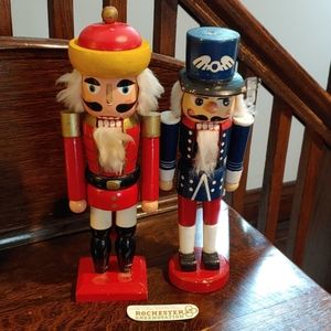 Vintage Wooden Toy Soldiers Christmas Nutcrackers